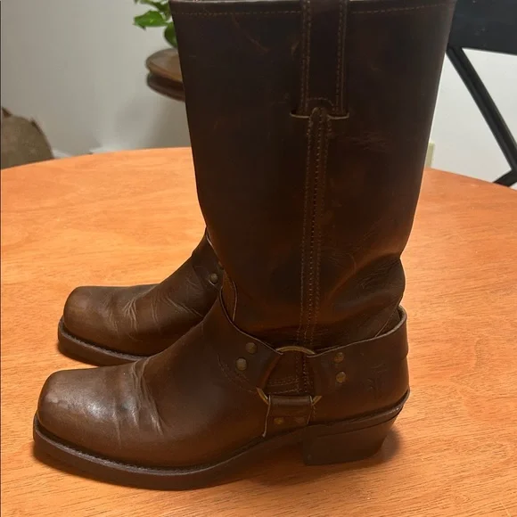 Frye Harness 12R Boots - Picture 4 of 9